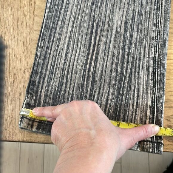 AZZURE LOVE LITE DENIM JEANS.  NEW WITH TAGS - Picture 6 of 16